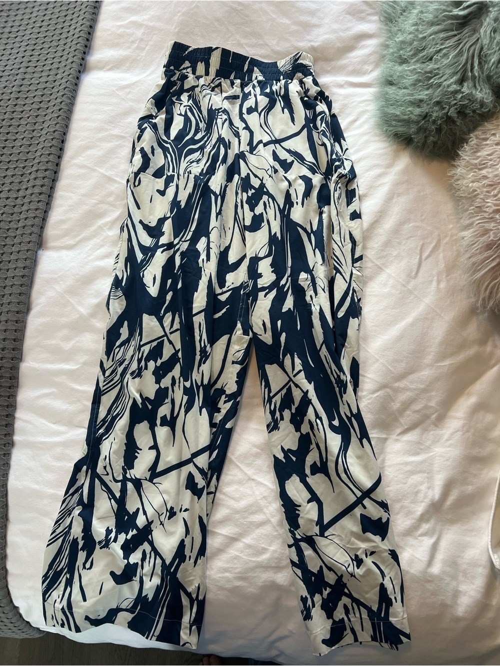Women's lululemon sz 2 swift pant